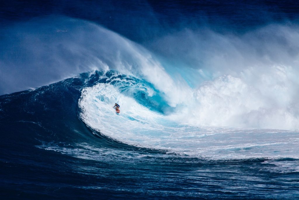 Surf, le plus connu des sports de glisse aquatiques